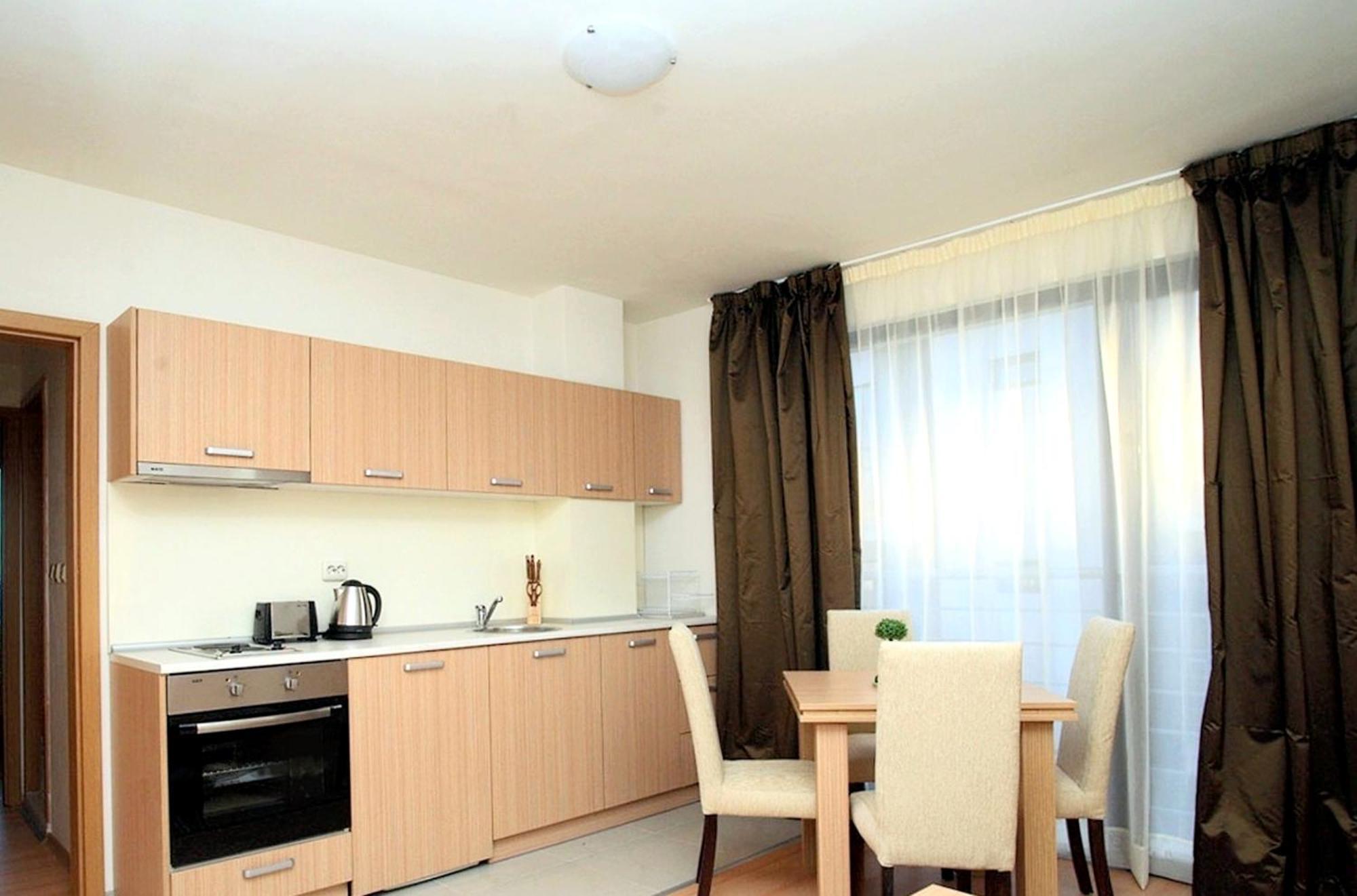 New Line Village Apartments Sunny Beach Room photo